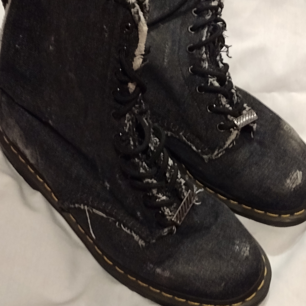 Hard to find off-white x Doc Martens denim boot size 11.5